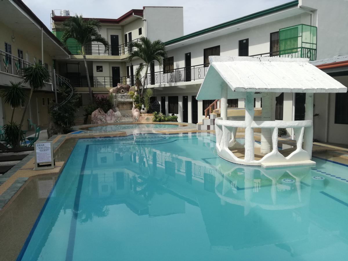 Richdel Hotel Resort 麦克坦 外观 照片