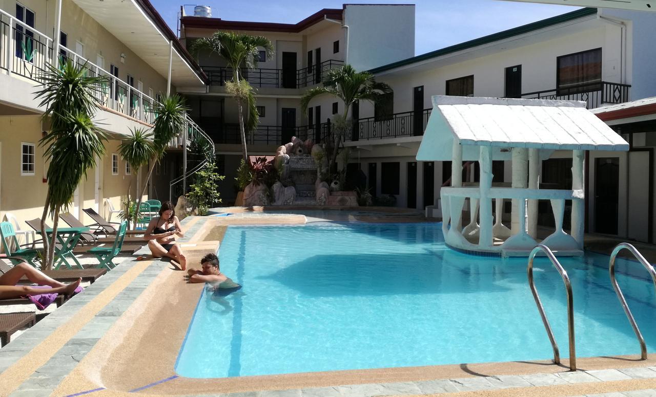 Richdel Hotel Resort 麦克坦 外观 照片