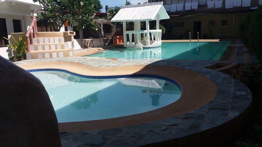 Richdel Hotel Resort 麦克坦 外观 照片