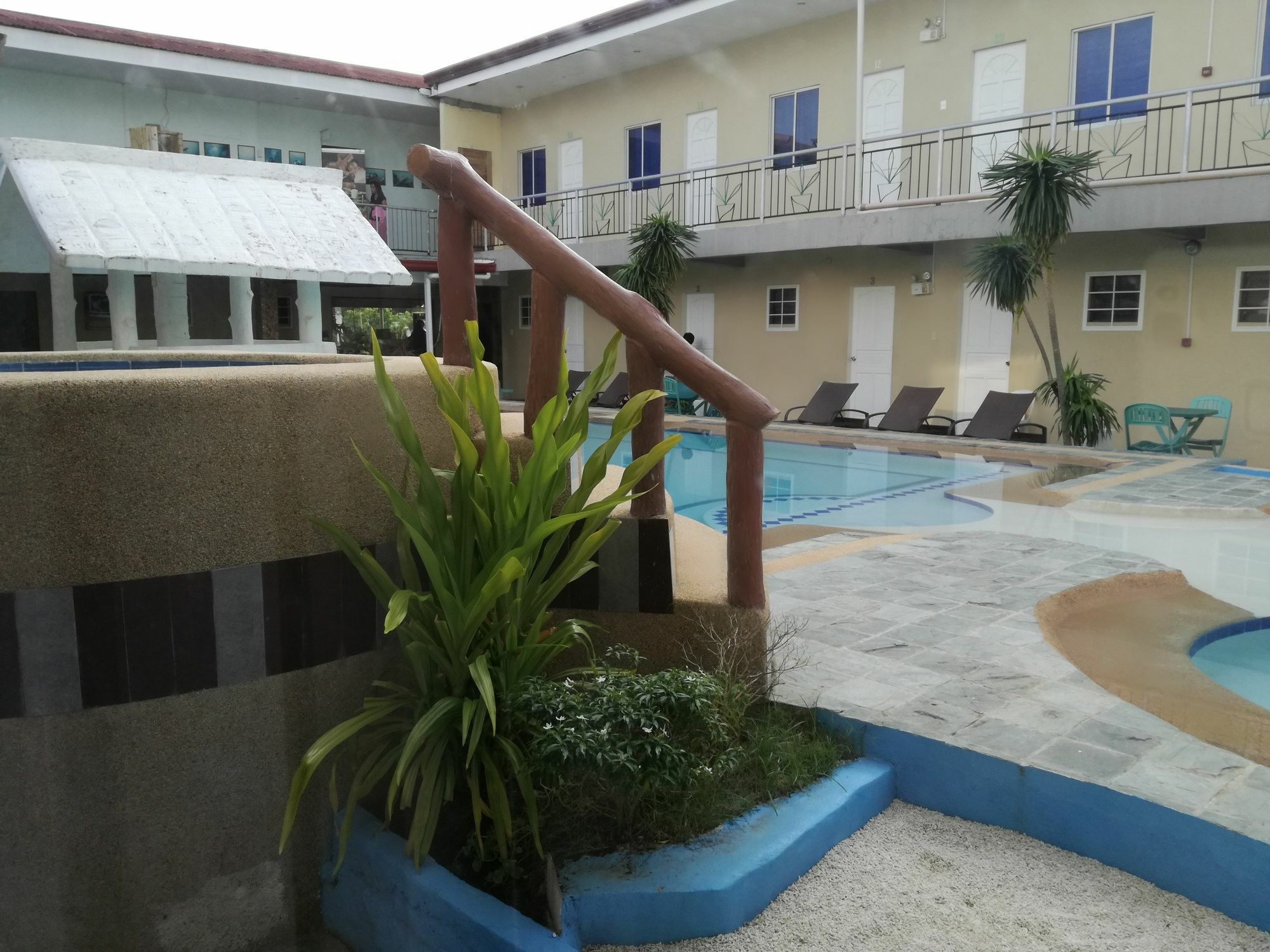 Richdel Hotel Resort 麦克坦 外观 照片
