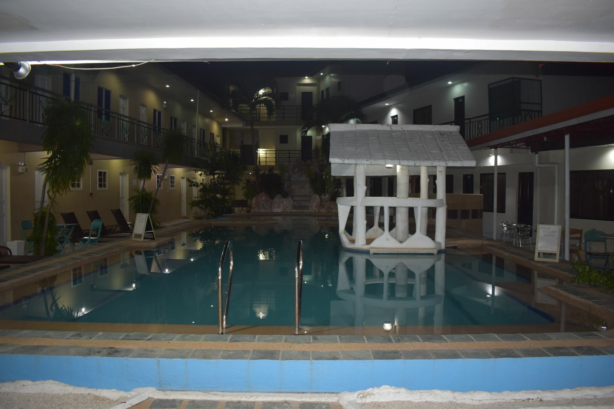 Richdel Hotel Resort 麦克坦 外观 照片